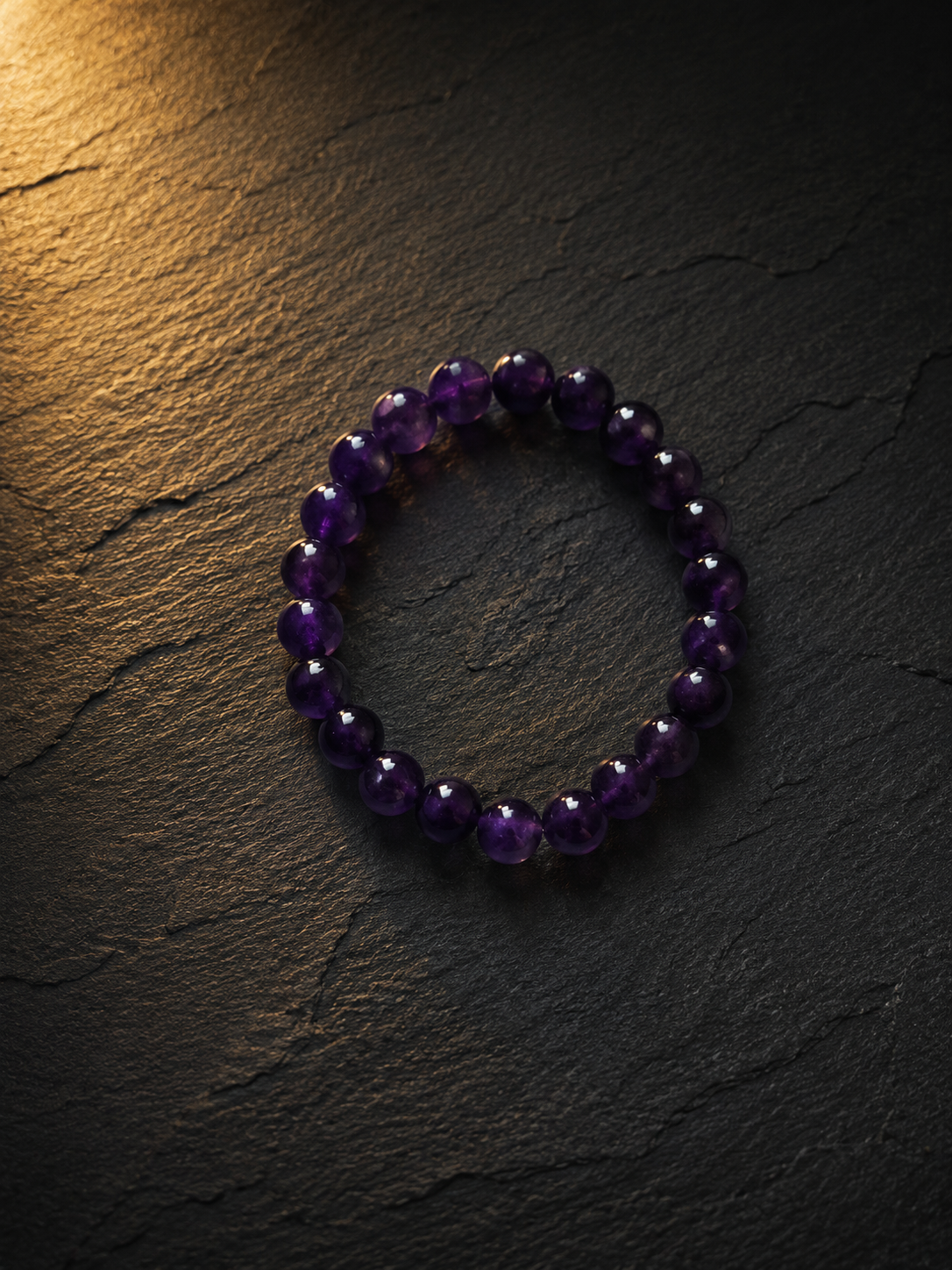 Užkalbėta ametisto apyrankė nuo melo, iliuzijų ir žalingų įpročių