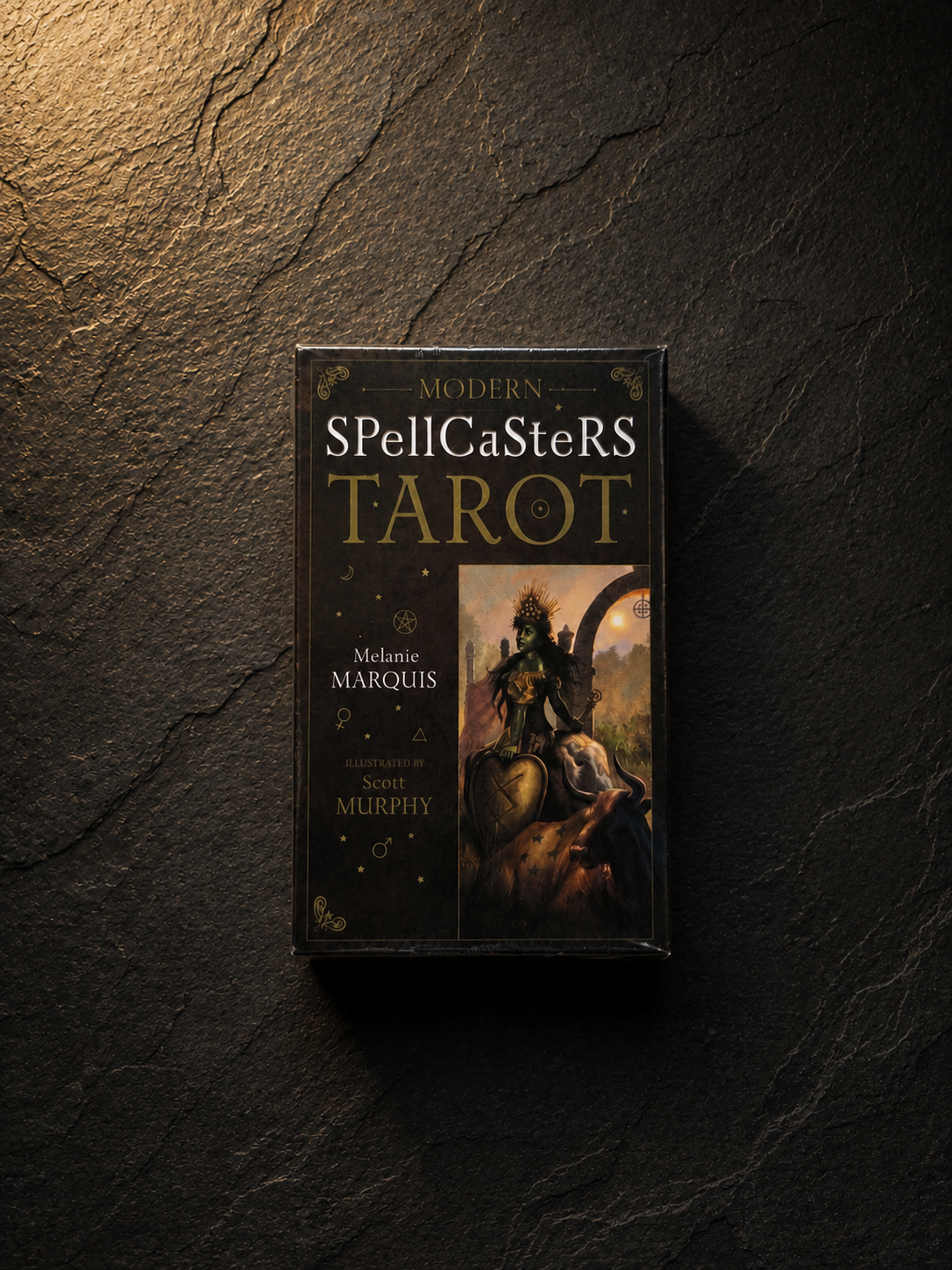 Modern Spellcaster's Tarot – Taro kortų kaladė